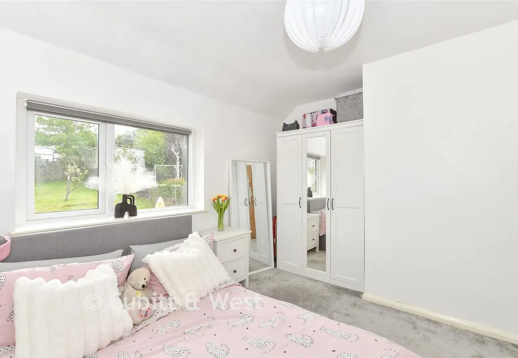 Bedroom 2 - Fernhurst Crescent, Brighton, East Sussex - Wards of Kent