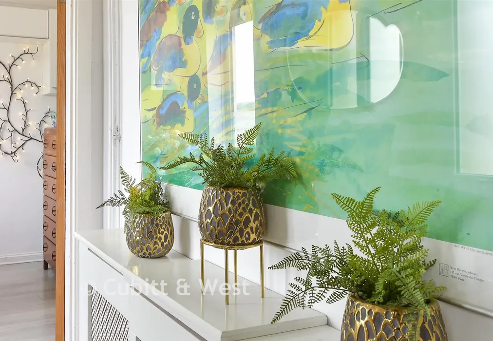 Internal Lifestyle Photograph - Fernhurst Crescent, Brighton, East Sussex - Wards of Kent