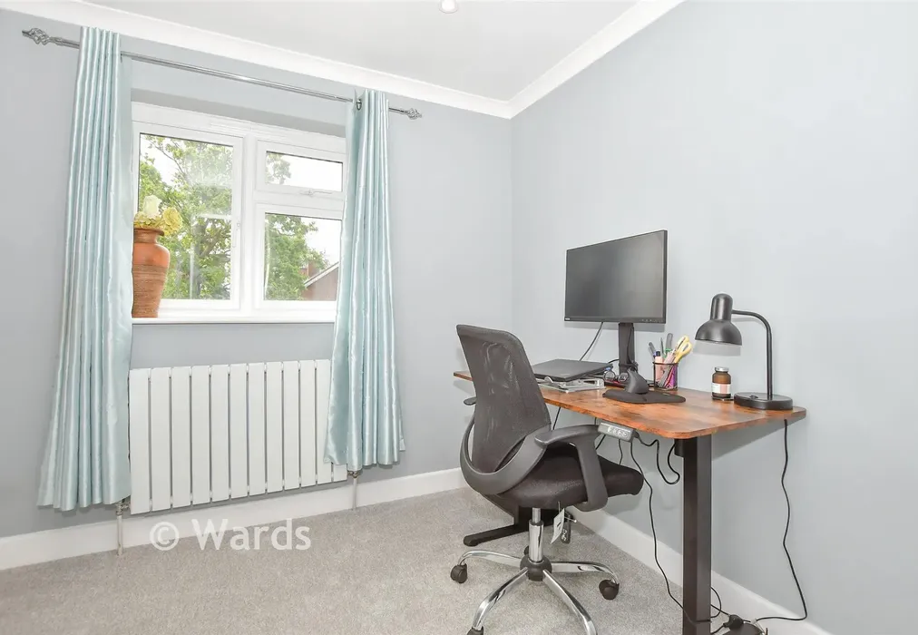 Bedroom 3 - Bishops Oak Ride, Tonbridge, Kent - Wards of Kent