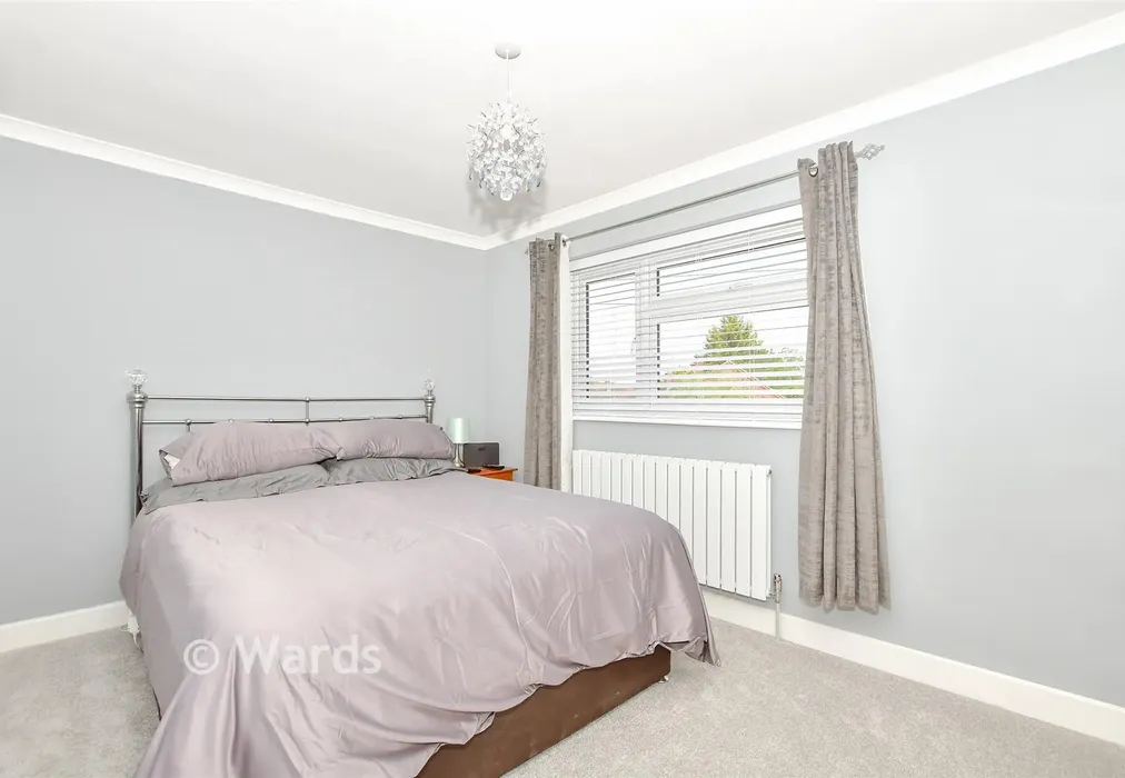 Bedroom 1 - Bishops Oak Ride, Tonbridge, Kent - Wards of Kent