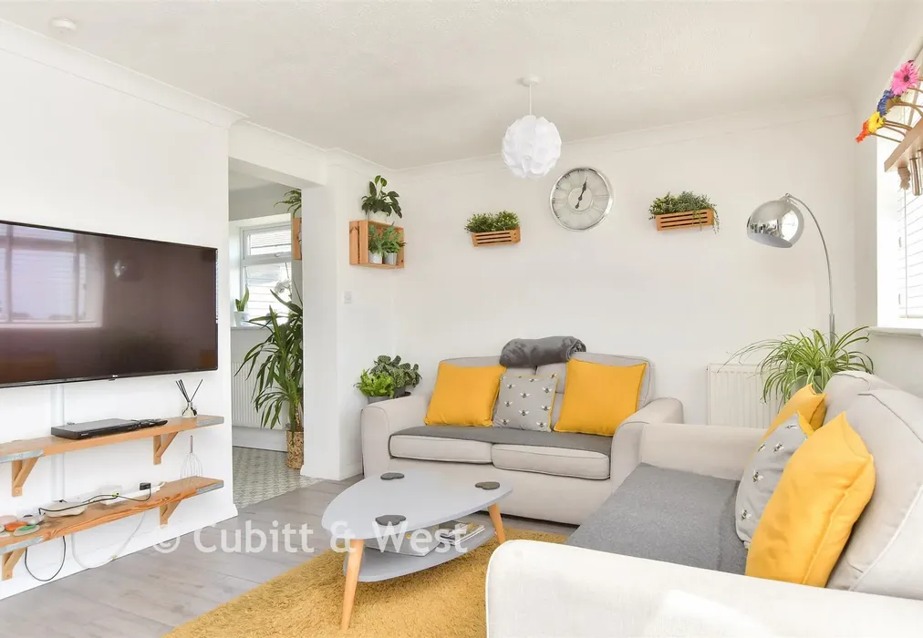 Lounge/ Diner - Rudyard Close, Woodingdean, Brighton, East Sussex - Wards of Kent