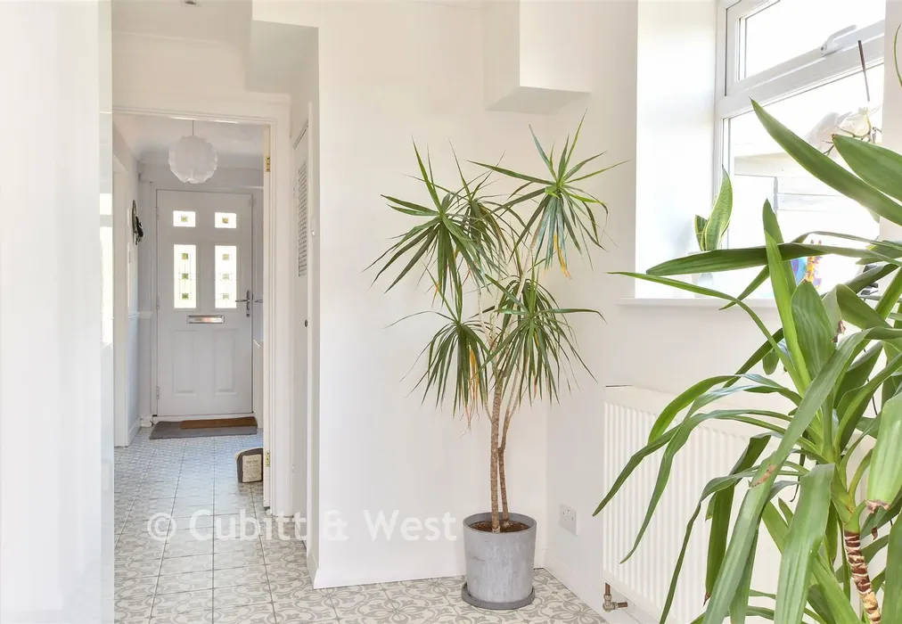 Utility Room - Rudyard Close, Woodingdean, Brighton, East Sussex - Wards of Kent
