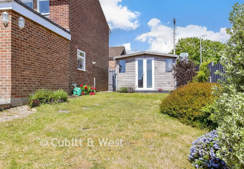 Rear Garden - Rudyard Close, Woodingdean, Brighton, East Sussex - Wards of Kent