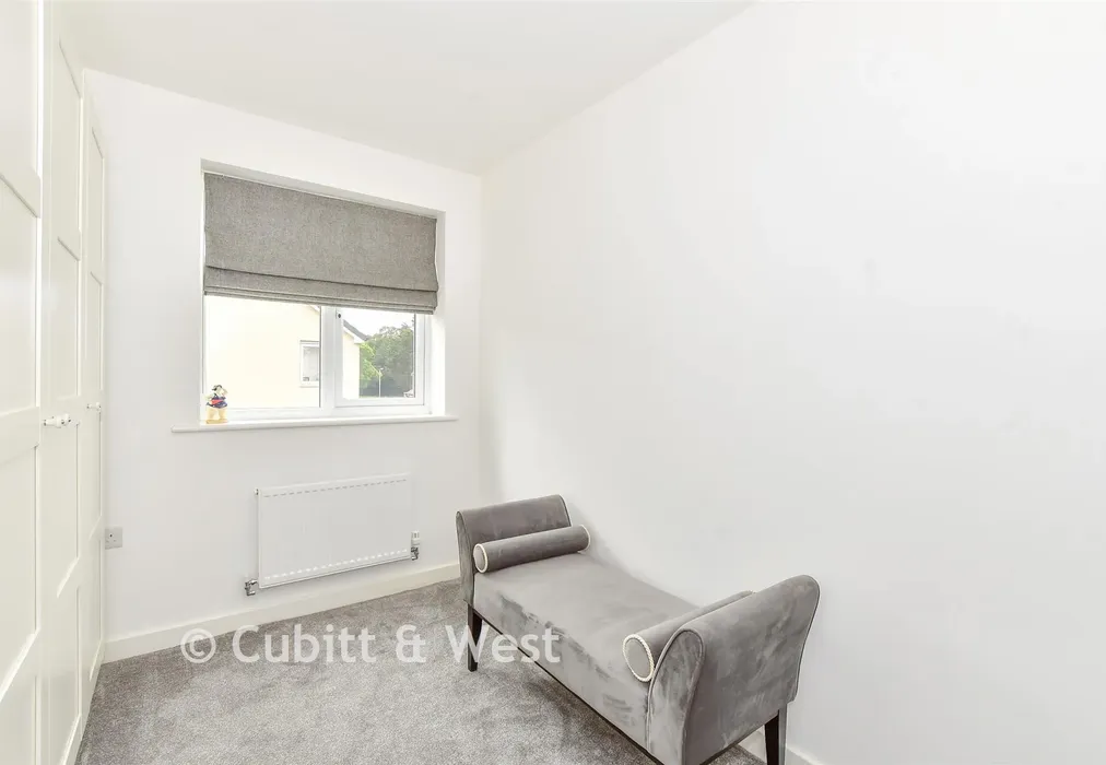 Bedroom 3 - Turret Avenue, Havant, Hampshire - Wards of Kent