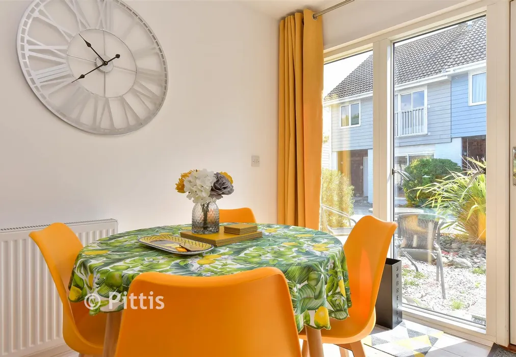 Kitchen/ Living Room - Westbay Club, Norton, Isle of Wight - Wards of Kent