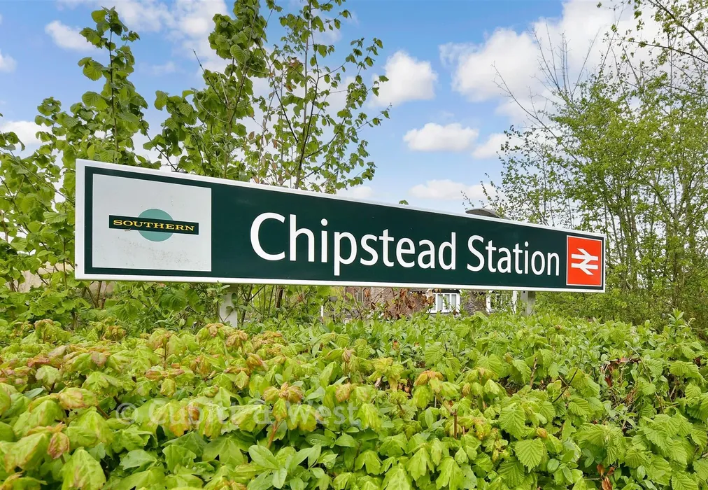 Surrounding Area - Outwood Lane, Chipstead, Surrey - Wards of Kent