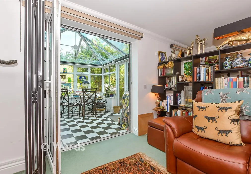 Internal Feature - Ingleden Park Road, Tenterden, Kent - Wards of Kent