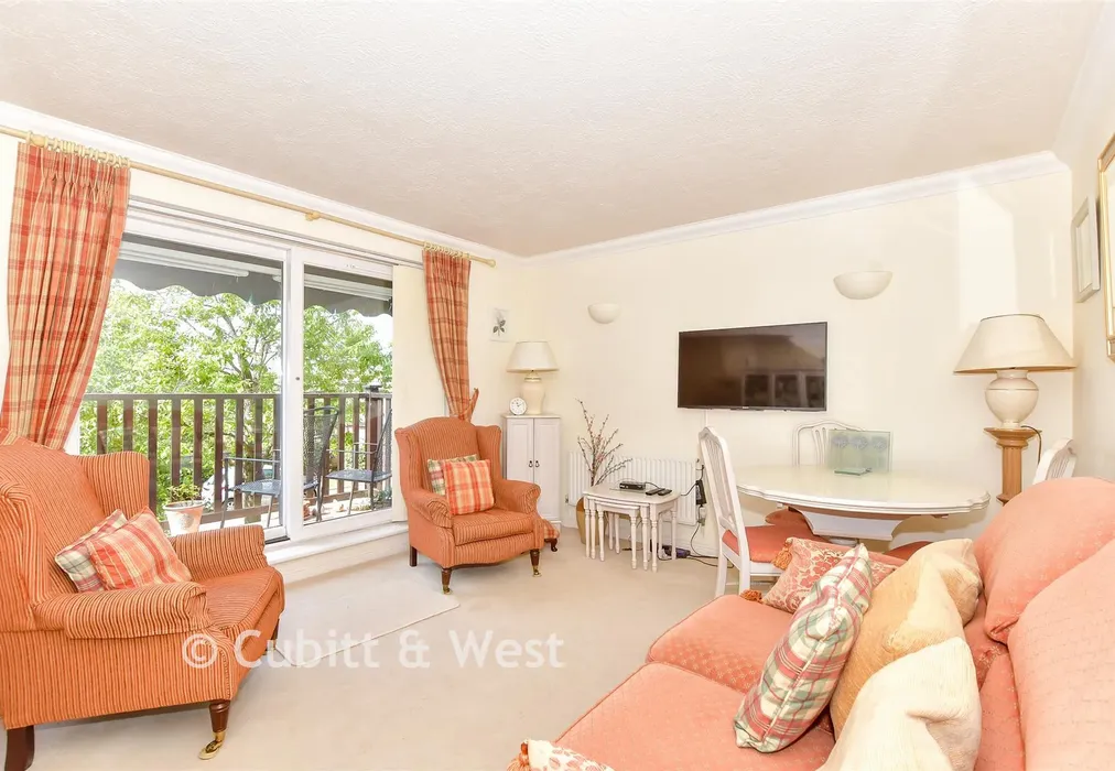 Lounge - Queens Lane, Arundel, West Sussex - Wards of Kent