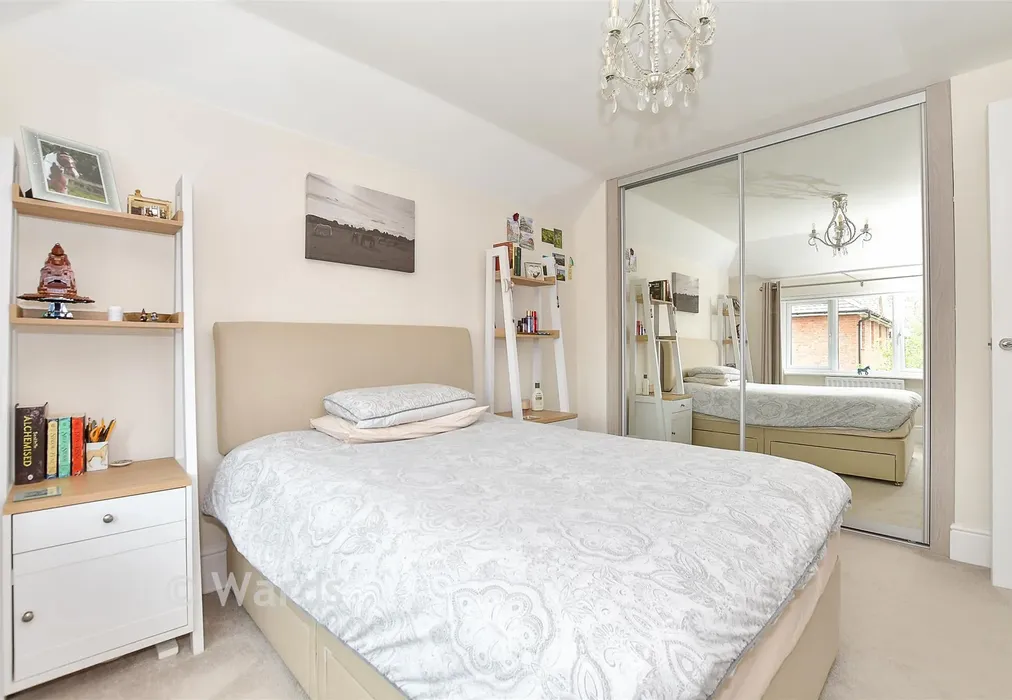 Bedroom 2 - Admiral Way, Marden, Tonbridge, Kent - Wards of Kent