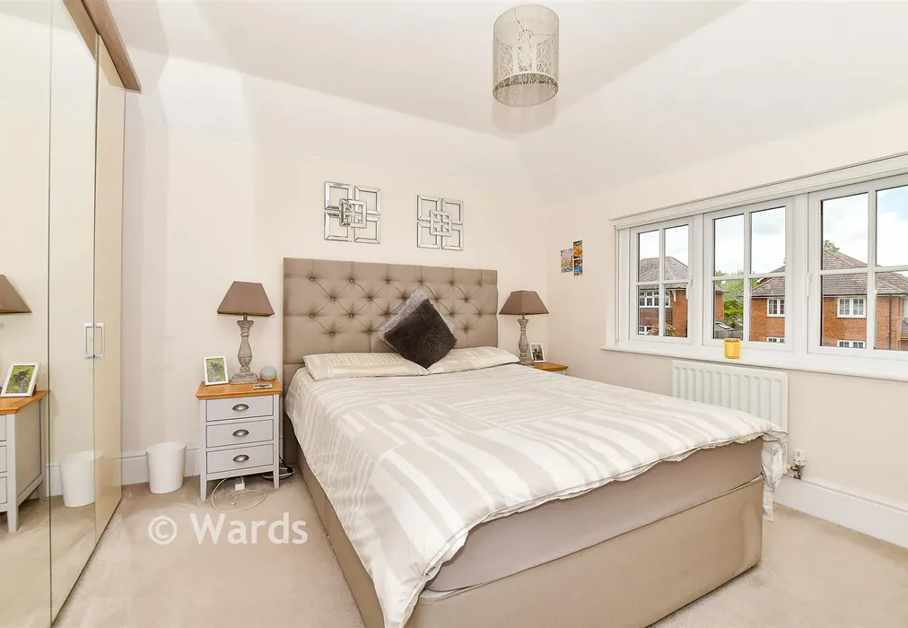 Bedroom 3 - Admiral Way, Marden, Tonbridge, Kent - Wards of Kent