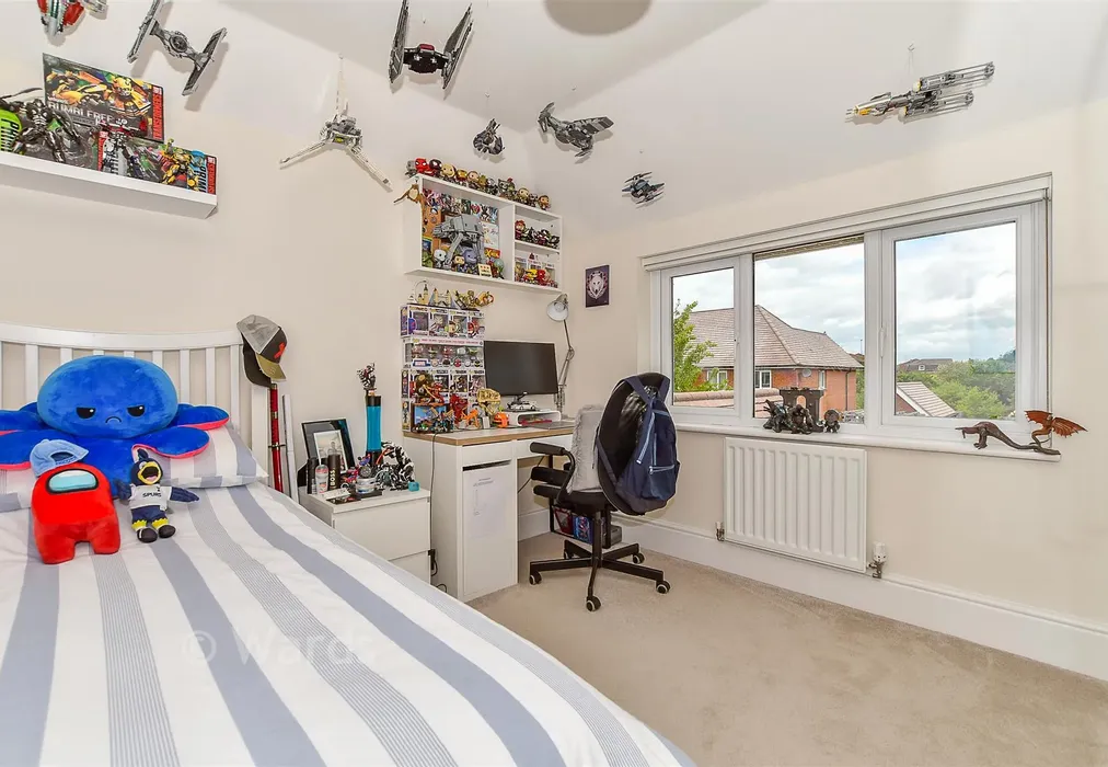 Bedroom 4 - Admiral Way, Marden, Tonbridge, Kent - Wards of Kent