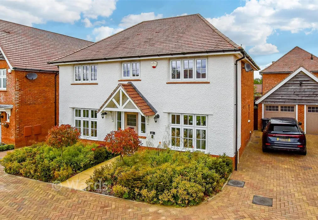 //External (Web) - Admiral Way, Marden, Tonbridge, Kent - Wards of Kent