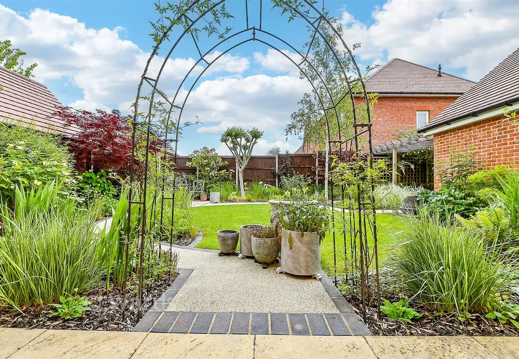Rear Garden - Admiral Way, Marden, Tonbridge, Kent - Wards of Kent