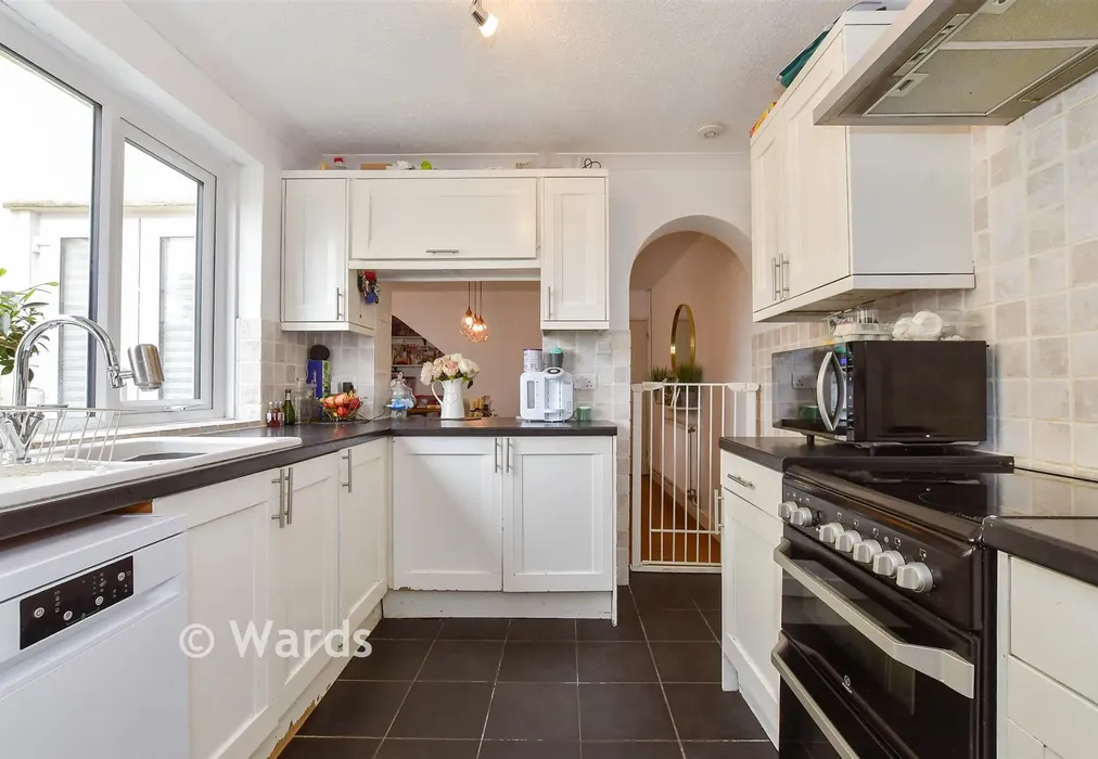 Kitchen - Alma Road, Folkestone, Kent - Wards of Kent