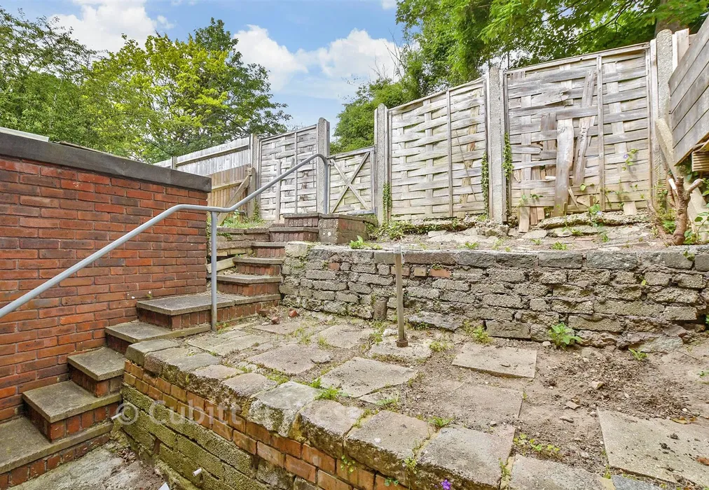 Rear Garden - Patchdean, Patcham, Brighton, East Sussex - Wards of Kent