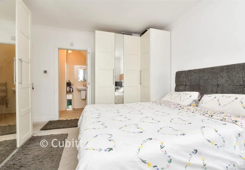 Bedroom 1 - North Downs Road, New Addington, Surrey - Wards of Kent