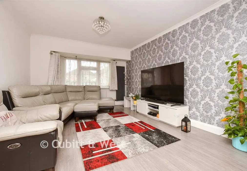 Living Area - North Downs Road, New Addington, Surrey - Wards of Kent