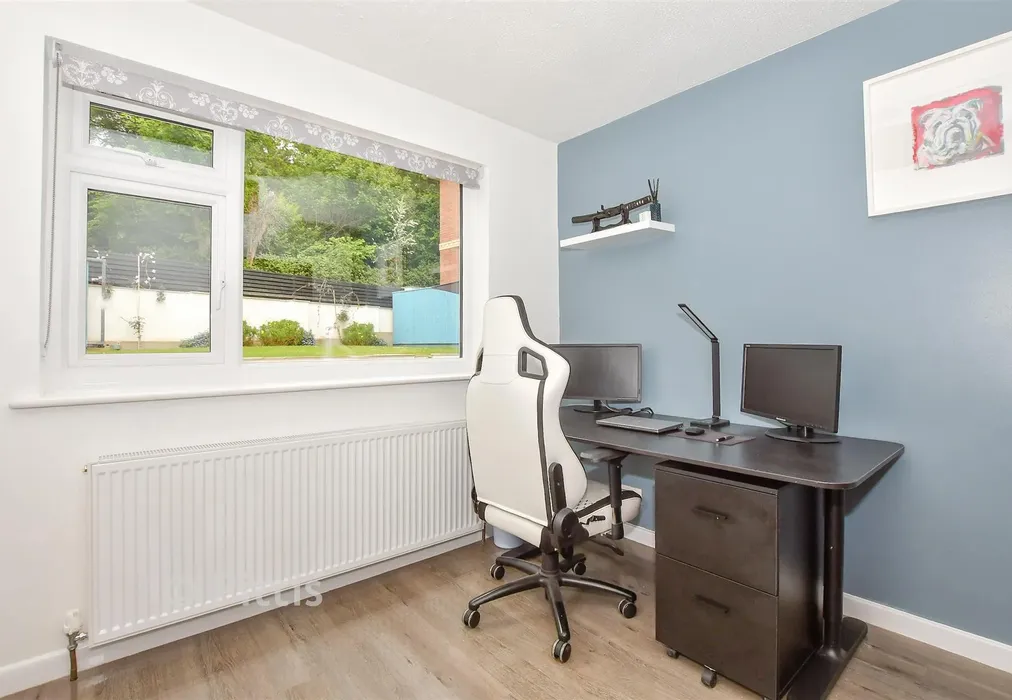 Bedroom 3/Study - Alexandra Road, Shanklin, Isle of Wight - Wards of Kent