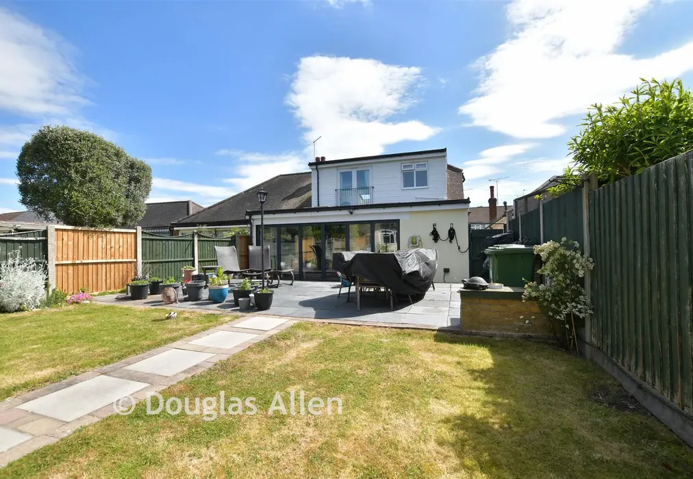 Rear Garden - Grosvenor Drive, Hornchurch, Essex - Wards of Kent