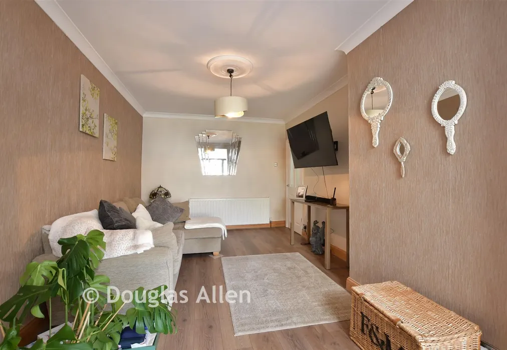 Lounge - Grosvenor Drive, Hornchurch, Essex - Wards of Kent