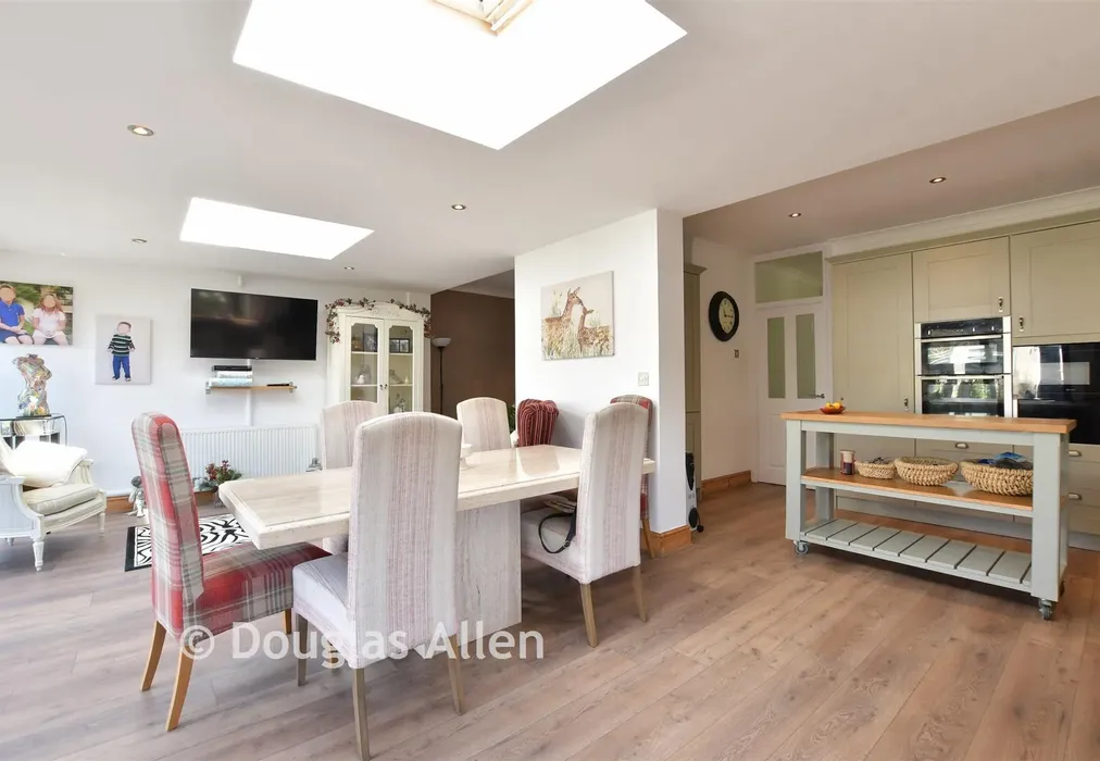 Kitchen/Dining Area - Grosvenor Drive, Hornchurch, Essex - Wards of Kent
