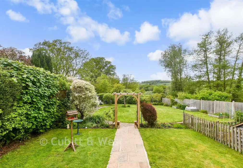 Rear Garden - Station Road, Withyham, Hartfield, East Sussex - Wards of Kent
