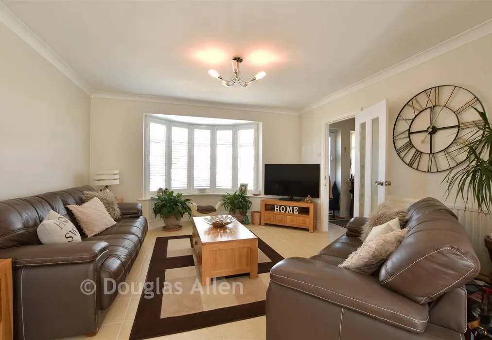 Lounge/Dining Room - Fields Park Crescent, Chadwell Heath, Essex - Wards of Kent