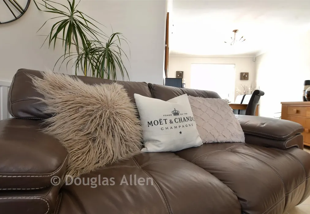 Internal Lifestyle Photograph - Fields Park Crescent, Chadwell Heath, Essex - Wards of Kent