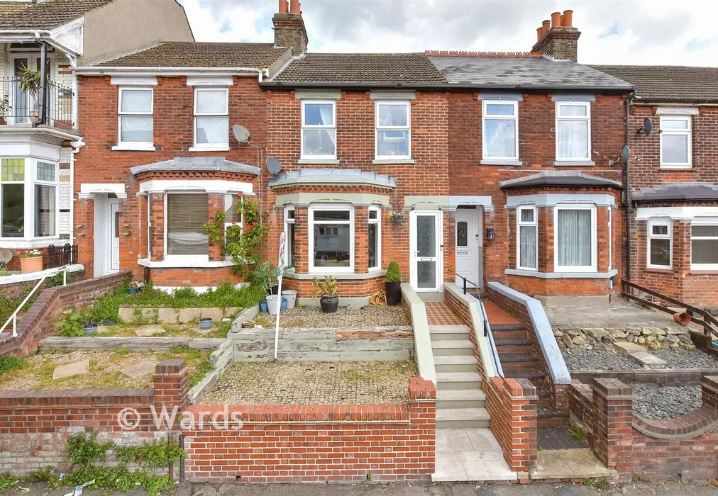 External Front Web.. - Heathfield Avenue, Dover, Kent - Wards of Kent