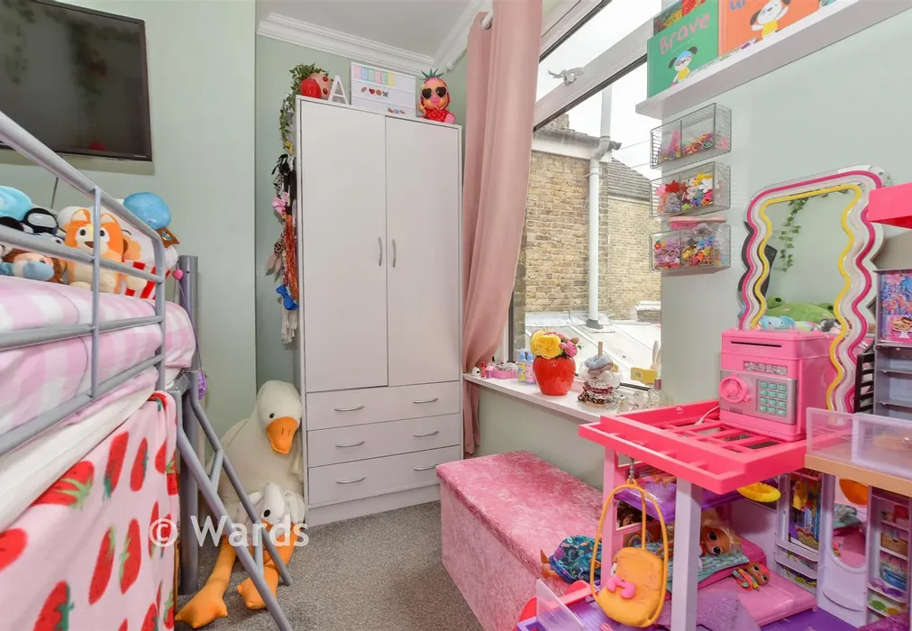 Bedroom 3 - Heathfield Avenue, Dover, Kent - Wards of Kent