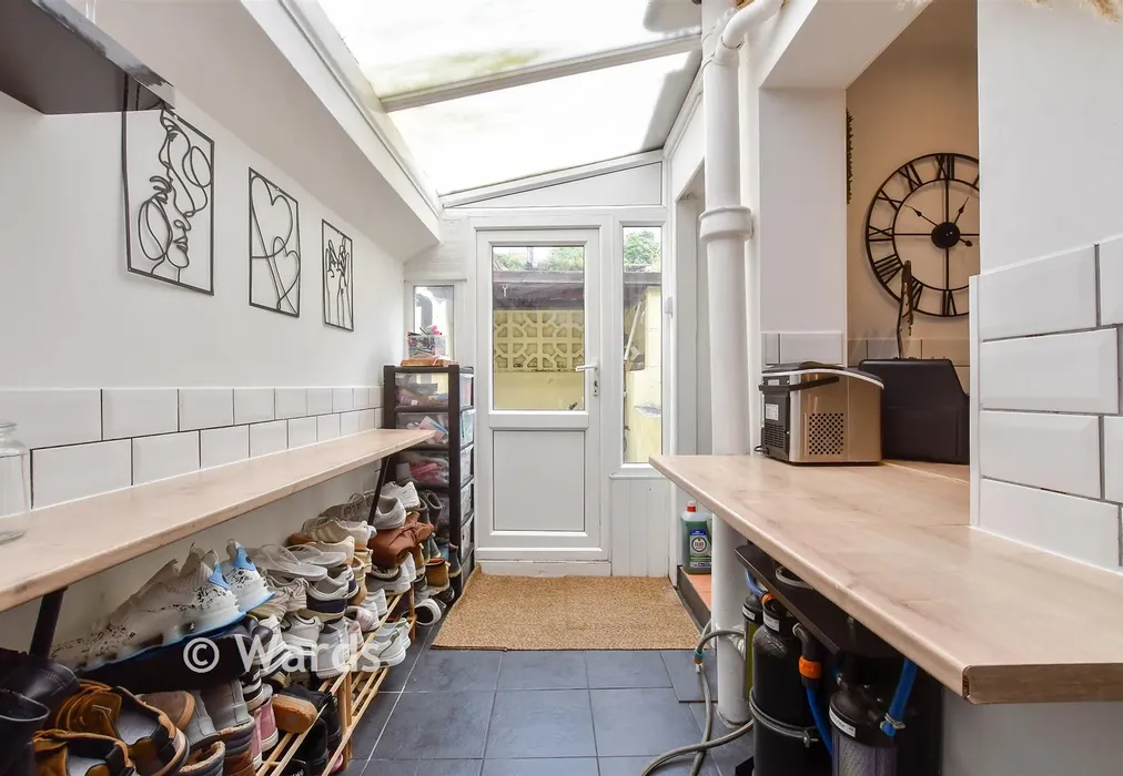 Conservatory - Heathfield Avenue, Dover, Kent - Wards of Kent