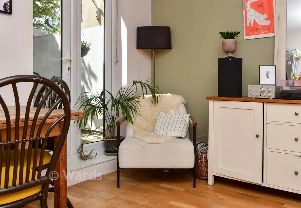 Internal Lifestyle Photograph - Buckingham Road, Margate, Kent - Wards of Kent