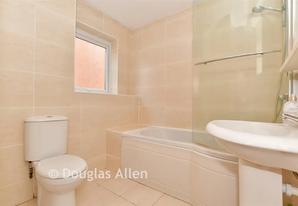 Bathroom - Ilfracombe Crescent, Hornchurch, Essex - Wards of Kent