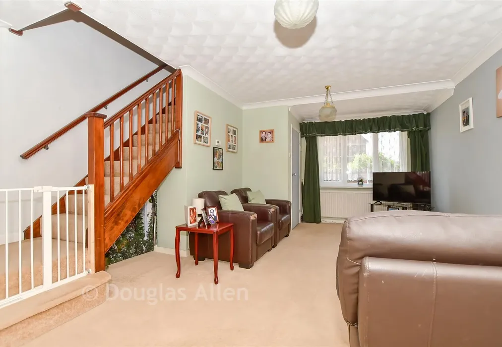 Lounge - Ilfracombe Crescent, Hornchurch, Essex - Wards of Kent