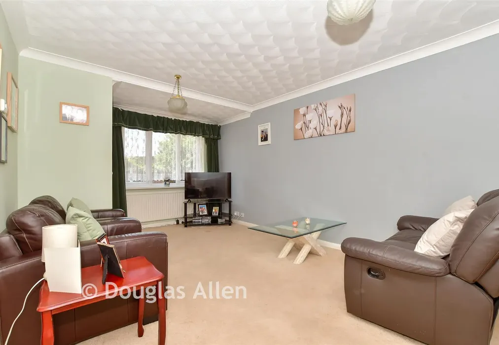 Lounge - Ilfracombe Crescent, Hornchurch, Essex - Wards of Kent