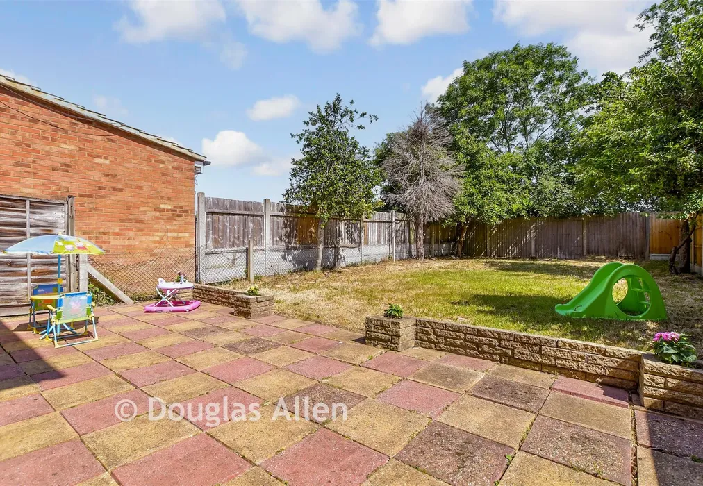 Rear Garden - Ilfracombe Crescent, Hornchurch, Essex - Wards of Kent