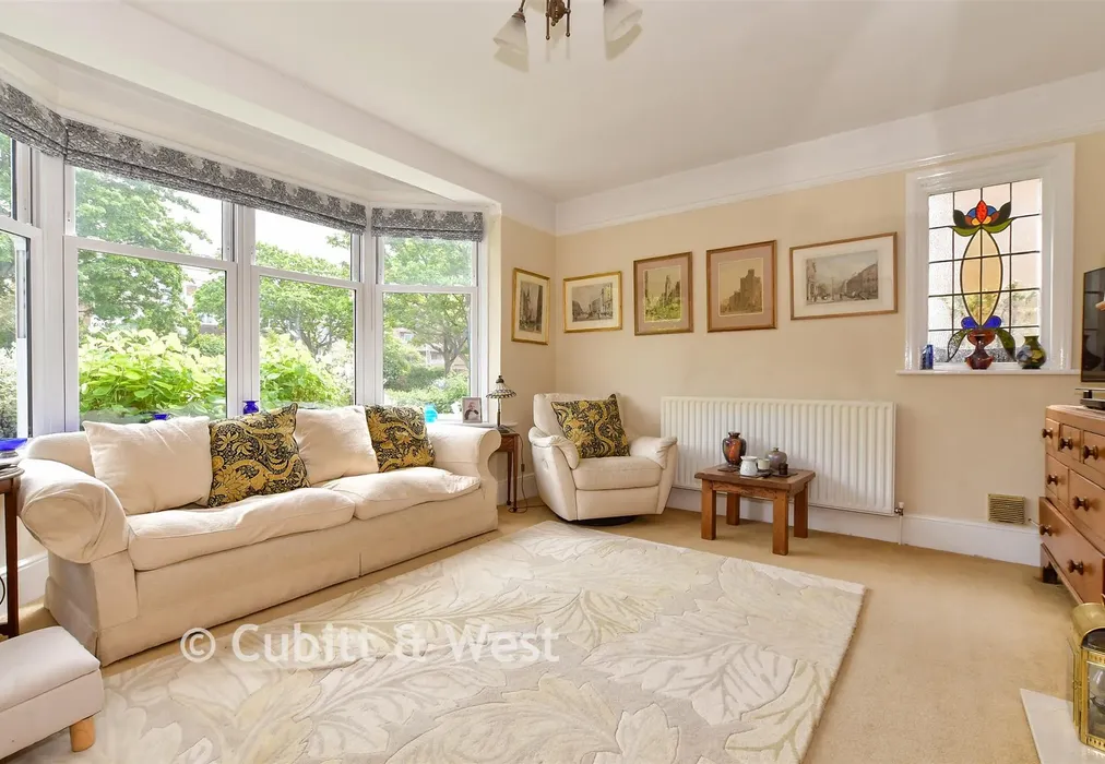 Lounge* - Grand Avenue, Worthing, West Sussex - Wards of Kent