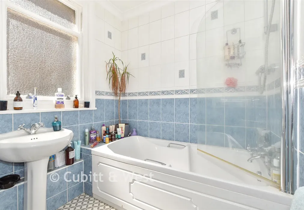 Bathroom - Grand Avenue, Worthing, West Sussex - Wards of Kent