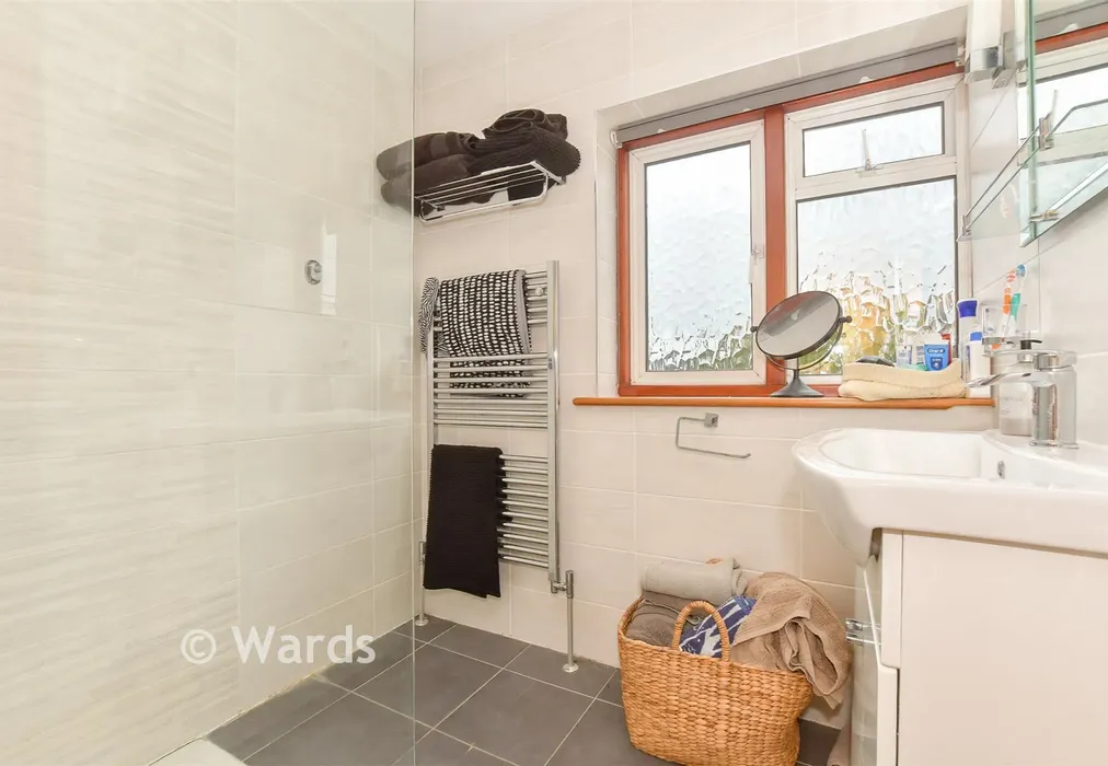 Shower Room - Dover Road, Walmer, Kent - Wards of Kent