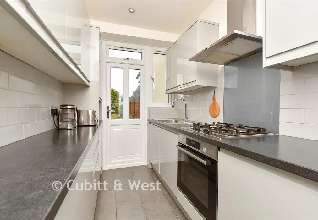 Kitchen - Brocks Drive, Sutton, Surrey - Wards of Kent