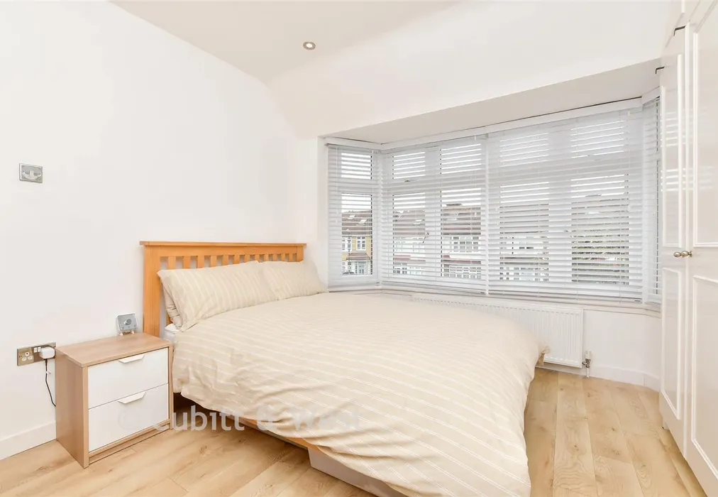 Bedroom 1 - Brocks Drive, Sutton, Surrey - Wards of Kent