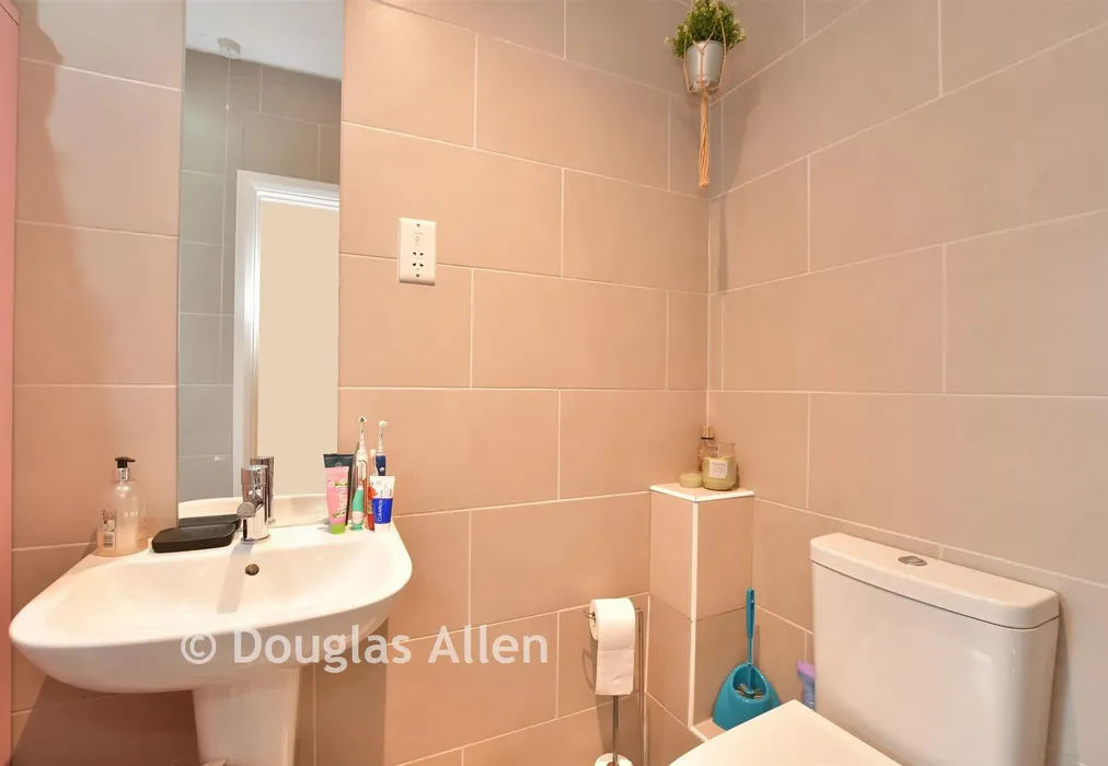 Shower Room - Postway Mews, Ilford, Essex - Wards of Kent