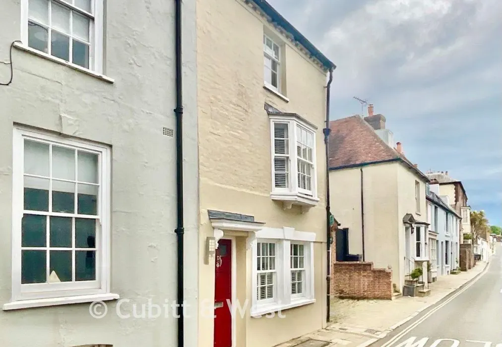 Front Elevation - Tarrant Street, Arundel, West Sussex - Wards of Kent