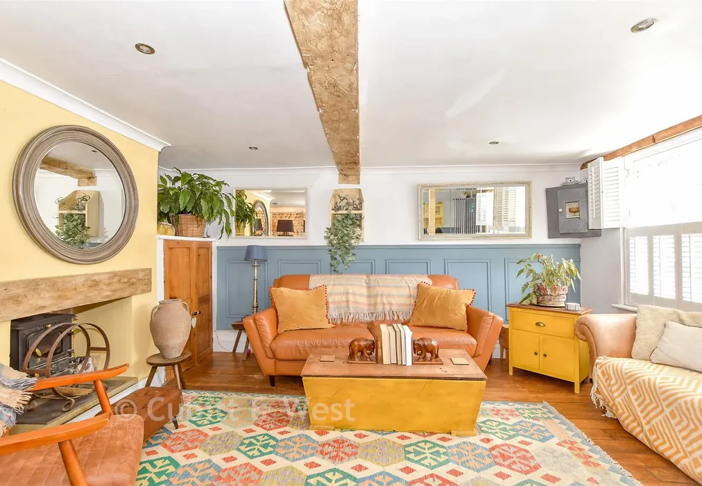 Lounge - Tarrant Street, Arundel, West Sussex - Wards of Kent