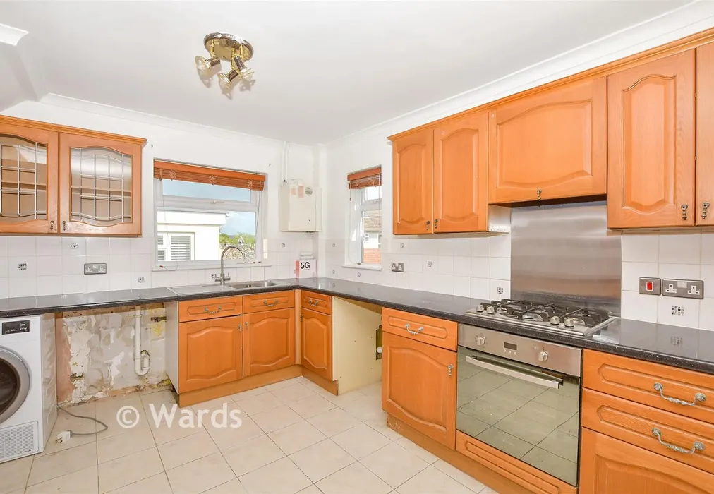 Kitchen/Diner - Kent Avenue, Maidstone, Kent - Wards of Kent