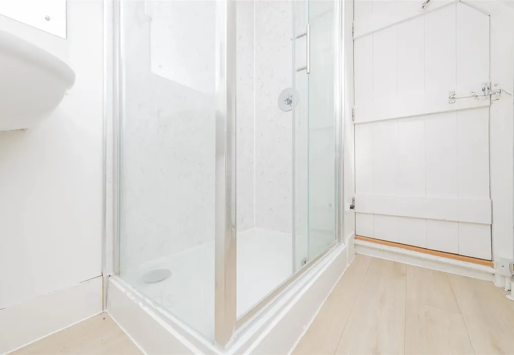 Shower Room - Eastgate Terrace, Rochester, Kent - Wards of Kent