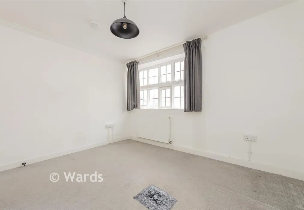 Bedroom 3 - Eastgate Terrace, Rochester, Kent - Wards of Kent