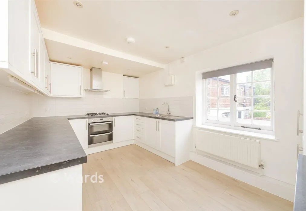 Kitchen - Eastgate Terrace, Rochester, Kent - Wards of Kent