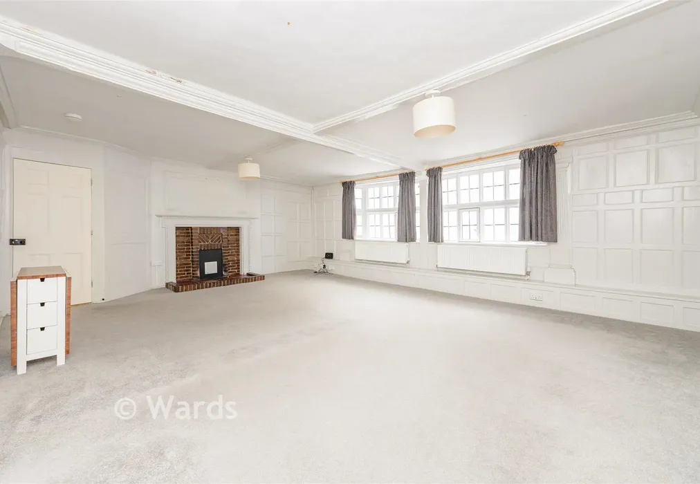 Lounge - Eastgate Terrace, Rochester, Kent - Wards of Kent
