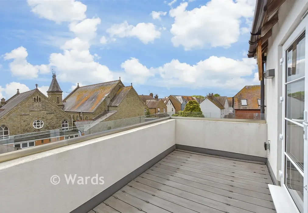 Balcony / Terrace - Chapel Street, Hythe, Kent - Wards of Kent